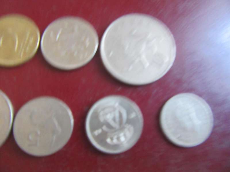 GOOD START FOR THE BEGINNER - 10 INTERNATIONAL COINS - AS PER SCAN - CO30