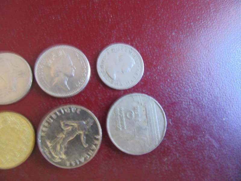 GOOD START FOR THE BEGINNER - 10 INTERNATIONAL COINS - AS PER SCAN -CO33