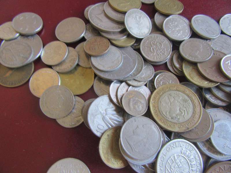 GOODSTART FOR THE BEGINNER - 100 INTERNATIONAL COINS - AS PER SCAN -LOT 1 - BID PER ITEM