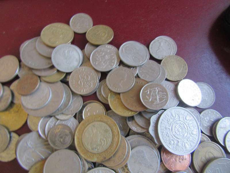 GOODSTART FOR THE BEGINNER - 100 INTERNATIONAL COINS - AS PER SCAN -LOT 1 - BID PER ITEM