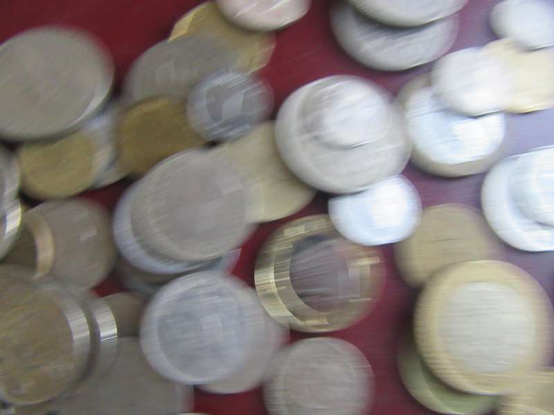 GOOD START FOR THE BEBEGINNER3500ASSORTED INTERNATIONAL COINS - AS PER SCAN - BID PER ITEM - LOT5