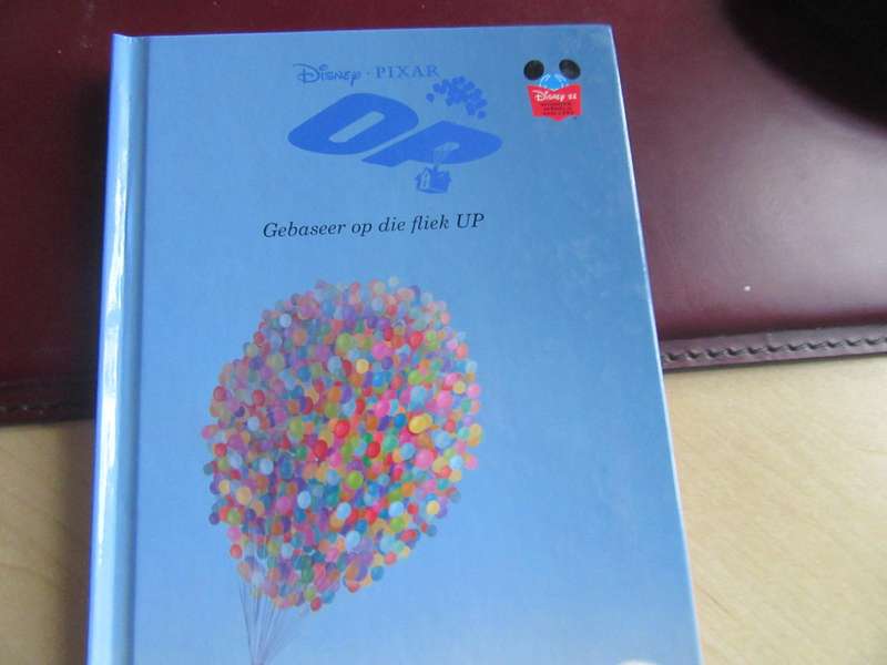 DISNEY PIXAR-  OP  GEBASEER OP DIE FLICK UP - MD