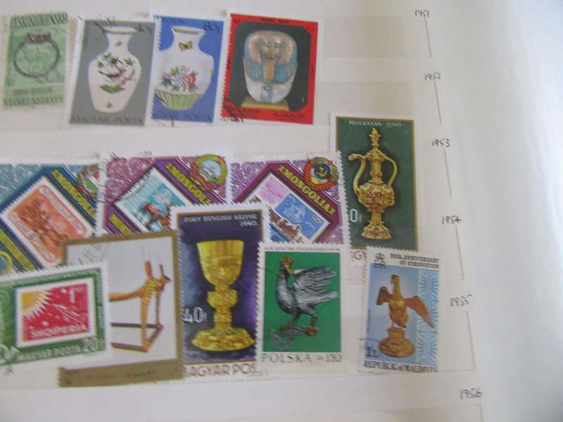 LOVELY INTERNATIONAL THEMATIC SELECTION IN OLD STOCKBOOK - 23PAGES - AS PER SCAN - BID PER PAGE - MD