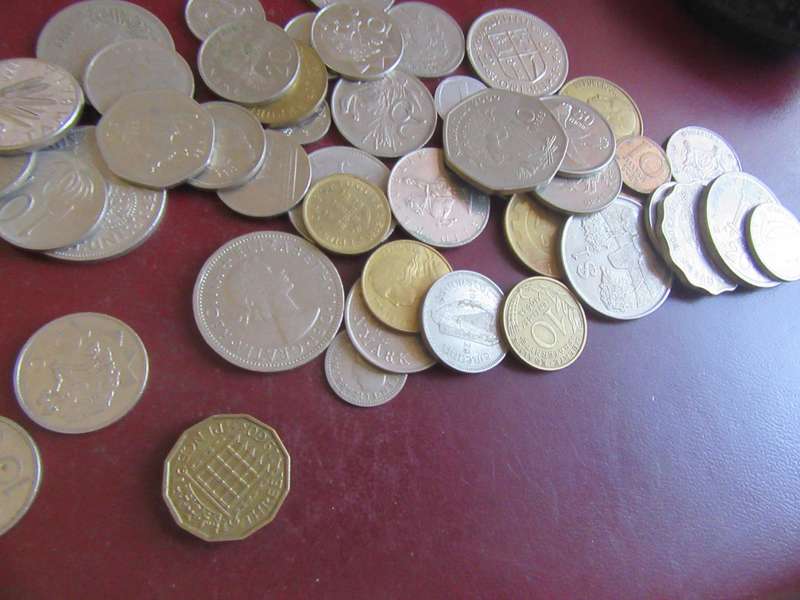 GOOD START FOR THE BEGINNER - 50 INTERNATIONAL COINS - AS PER SCAN - CO15