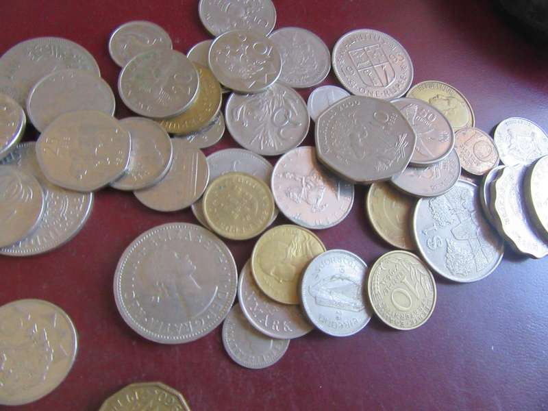 GOOD START FOR THE BEGINNER - 50 INTERNATIONAL COINS - AS PER SCAN - CO15
