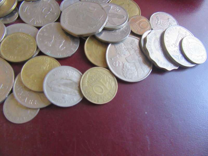 GOOD START FOR THE BEGINNER - 50 INTERNATIONAL COINS - AS PER SCAN - CO15