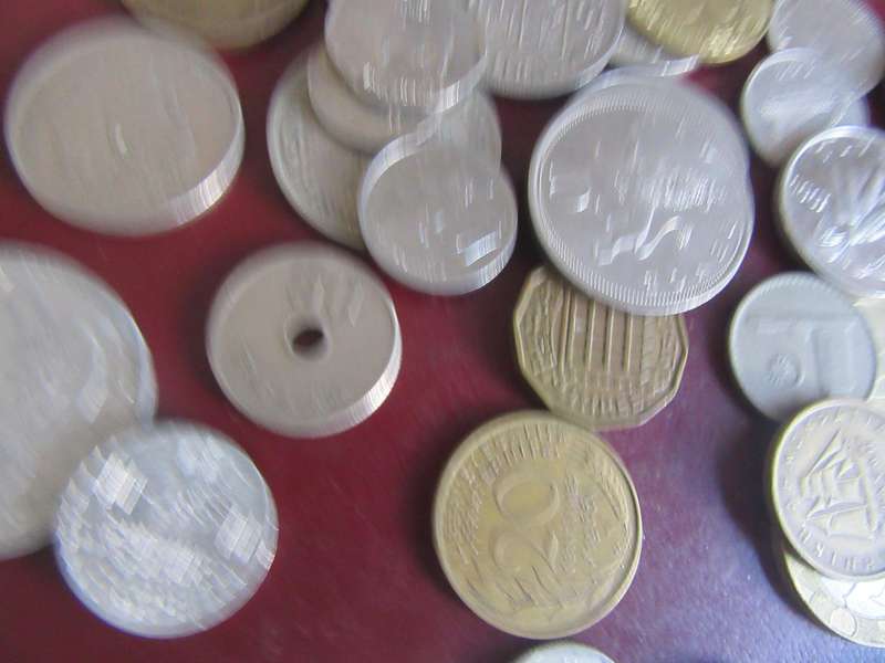 GOOD START FOR THE BEGINNER - 50INTERNATIONAL COINS - AS PER SCAN - CO41