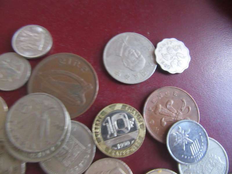 GOOD START FOR THE BEGINNER - 50 INTERNATIONAL COINS - AS PER SCAN - CO42
