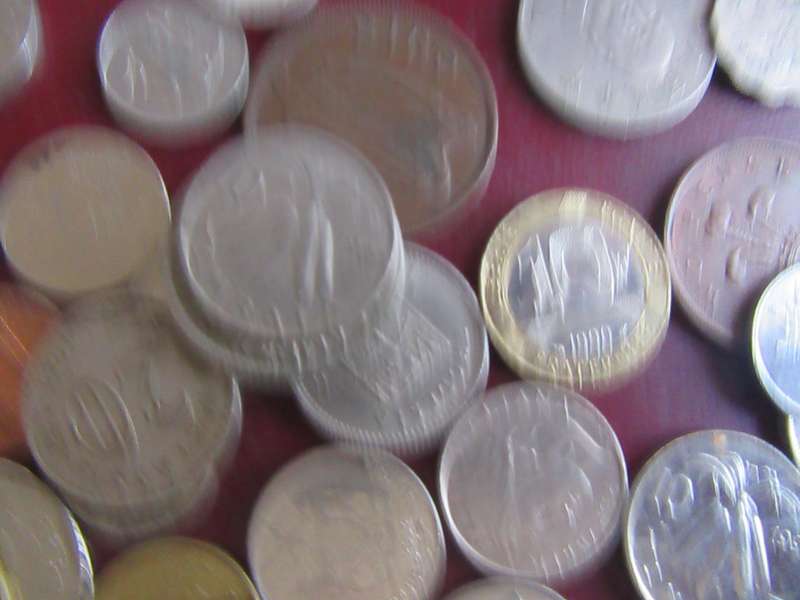 GOOD START FOR THE BEGINNER - 50 INTERNATIONAL COINS - AS PER SCAN - CO42