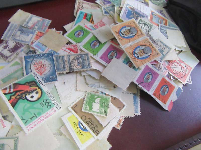 MIXED ENVELOPE- DAKAR, PALESTINE, PAKISTAN STAMPS - AS PER SCAN