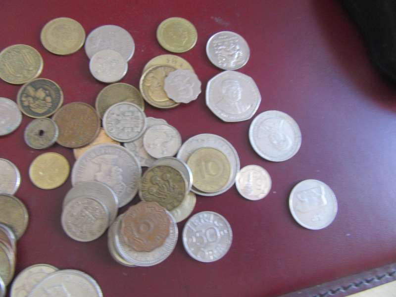 GOOD START FOR THE BEGINNER - 50 INTERNATIONAL COINS - AS PER SCAN - CO42