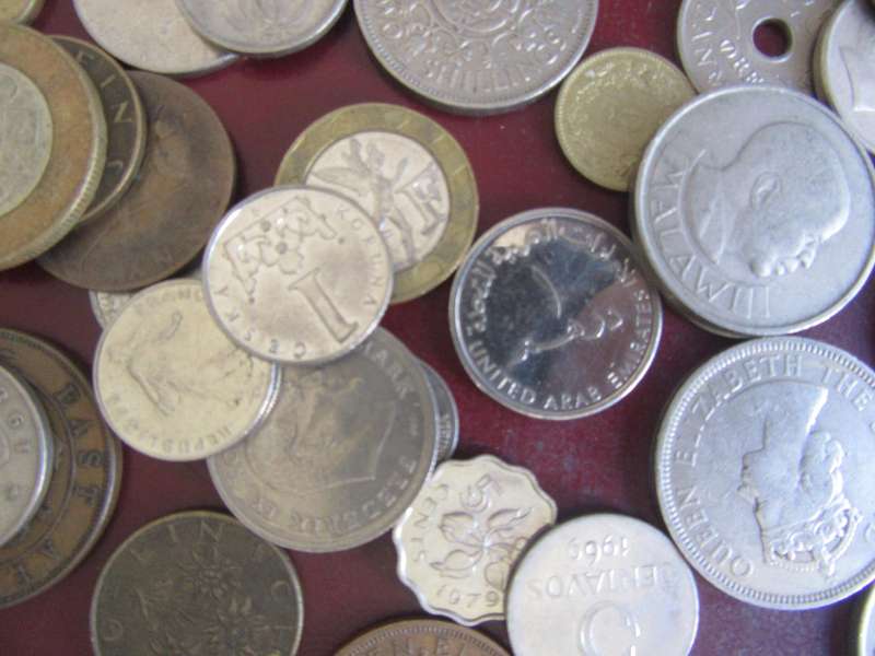 GOOD START FOR THE BEGINNER - 50 INTERNATIONAL COINS - AS PER SCAN - CO2