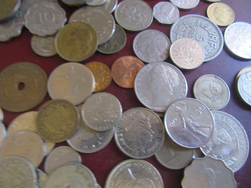 GOOD STARTFOR THE BEGINNER - 100 INTERNATIONAL COINS - AS PER SCAN - BID PER ITEM - LOT 2