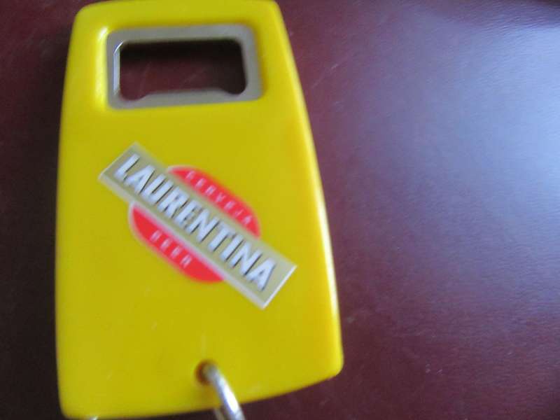 SIX VARIOUS BOTTLE OPENER - AS PER SCAN - BID PER ITEM - MD