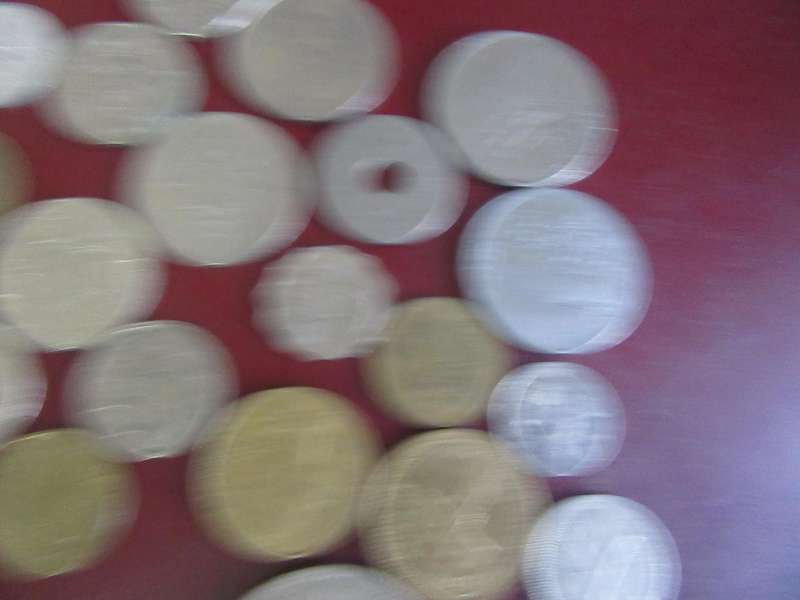 GOOD START FOR THE BEGINNER - 25 ASSORTED INTERNATIONAL COINS - AS PER SCAN - CO20