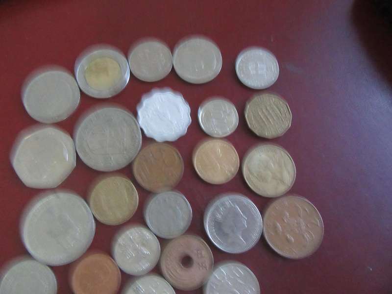 GOOD START FOR THE BEGINNER -25 ASSORTED INTERNATIONAL COINS - AS PER SCAN - CO3