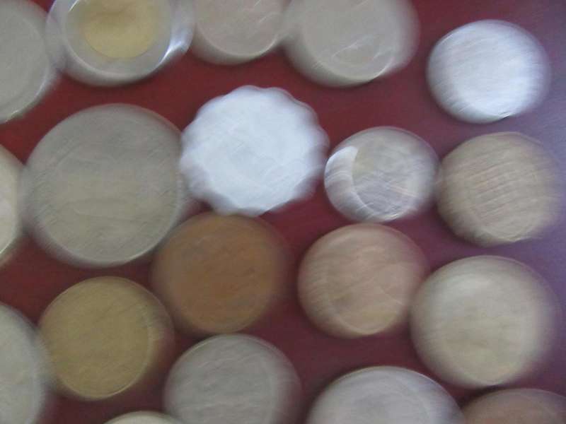 GOOD START FOR THE BEGINNER -25 ASSORTED INTERNATIONAL COINS - AS PER SCAN - CO3