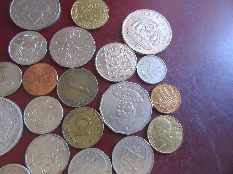 GOOD START FOR THE BEGINNER - 25 ASSORTED INTERNATIONAL COINS - ASPER SCAN - CO10