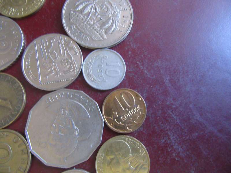 GOOD START FOR THE BEGINNER - 25 ASSORTED INTERNATIONAL COINS - ASPER SCAN - CO10