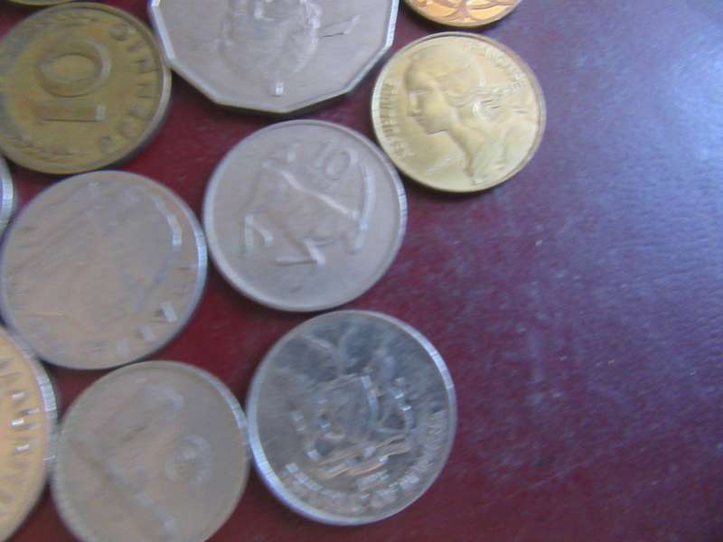 GOOD START FOR THE BEGINNER - 25 ASSORTED INTERNATIONAL COINS - ASPER SCAN - CO10