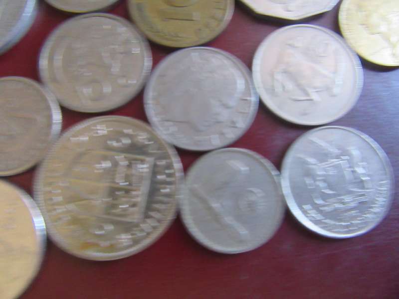 GOOD START FOR THE BEGINNER - 25 ASSORTED INTERNATIONAL COINS - ASPER SCAN - CO10