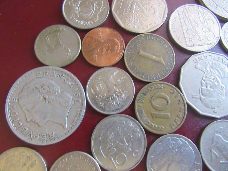 GOOD START FOR THE BEGINNER - 25 ASSORTED INTERNATIONAL COINS - ASPER SCAN - CO10