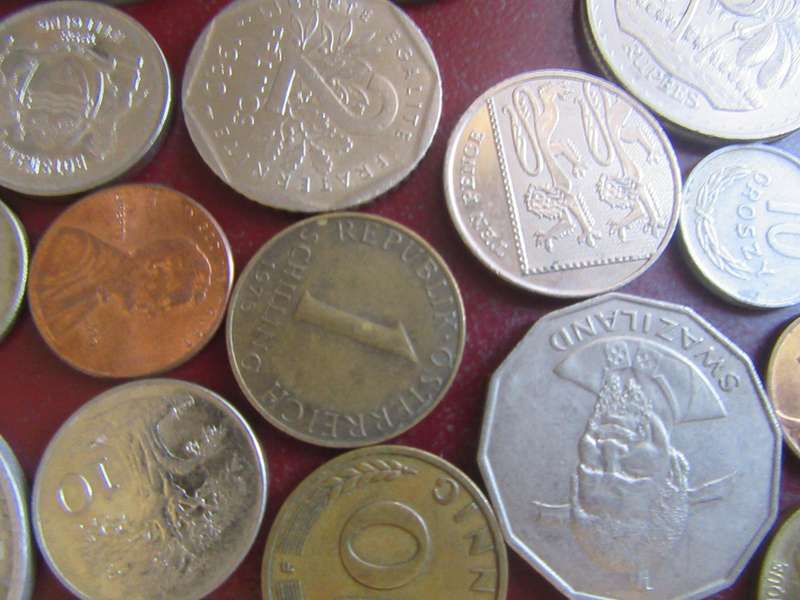 GOOD START FOR THE BEGINNER - 25 ASSORTED INTERNATIONAL COINS - ASPER SCAN - CO10