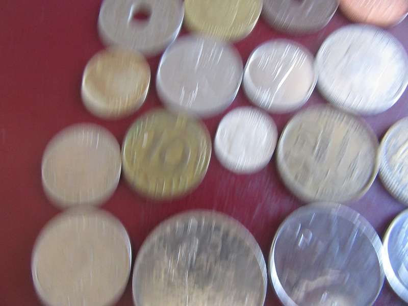 GOOD START FOR THE BEGINNER - 25 ASSORTED INTERNATIONAL COINS - AS PER SCAN - CO20
