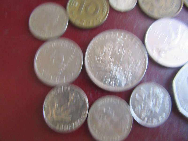 GOOD START FOR THE BEGINNER - 25 ASSORTED INTERNATIONAL COINS - AS PER SCAN - CO20