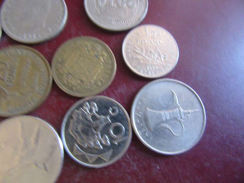GOOD START FOR THE BEGINNER - 25 ASSORTED INTERNATIONAL COINS - AS PER SCAN - CO20