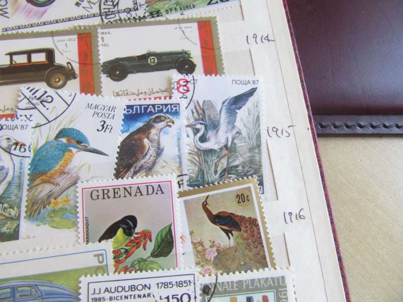 GOOD START FOR TH BEGINNER - NICE LOT OF MIXEDWORLD STAMPS - AS PER SCAN - S3