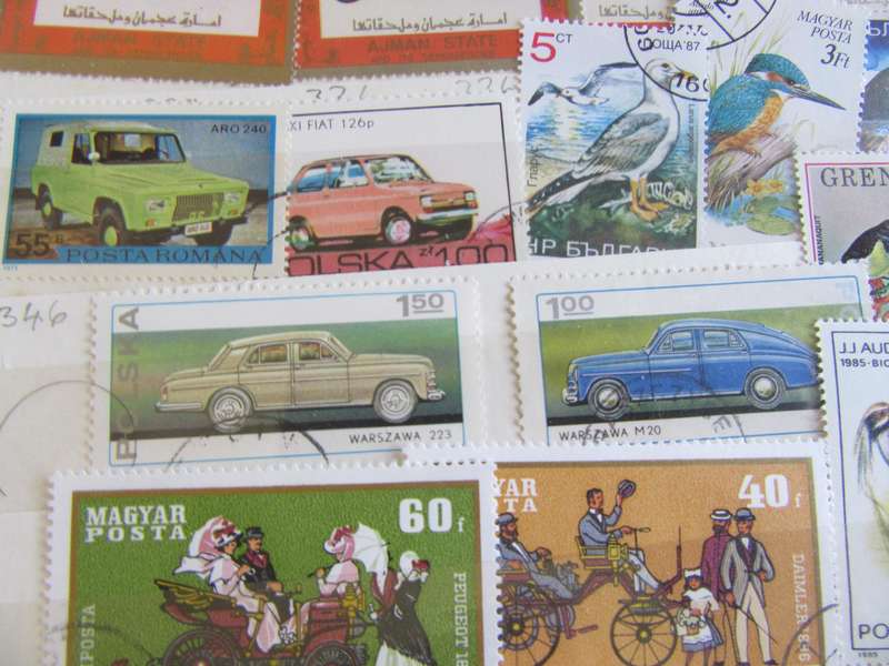 GOOD START FOR TH BEGINNER - NICE LOT OF MIXEDWORLD STAMPS - AS PER SCAN - S3