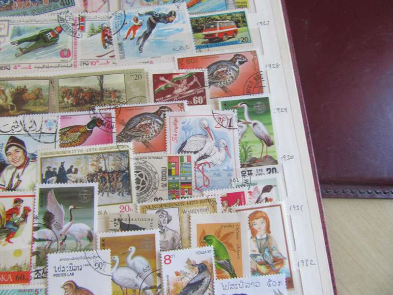 GOOD START FOR THE BEGINNER - NICE LOT OF MIXEDWORLD STAMPS - AS PER SCAN - S5