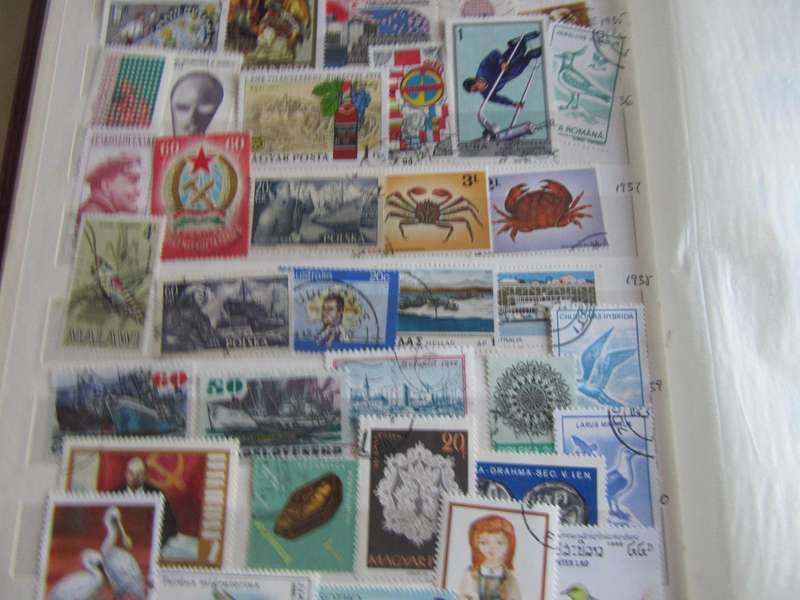 GOODSTART FOR THE BEGINNER - NICE LOT OF MIXED WORLD STAMPS - AS PER SCAN - S6