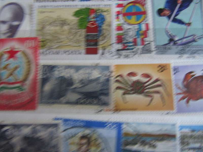 GOODSTART FOR THE BEGINNER - NICE LOT OF MIXED WORLD STAMPS - AS PER SCAN - S6