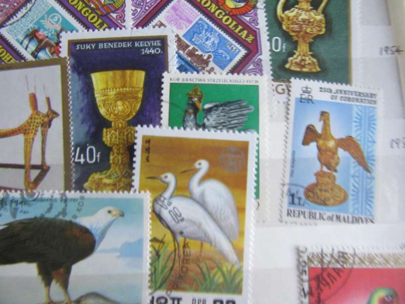 GOODSTARTFOR THE BEGINNER - NICELOT OF MIXED WORLD STAMPS - AS PER SCAN - S8