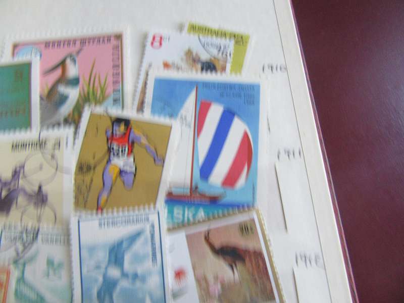 GOOD START FOR THE THEMATIC COLLECTOR - 40VARIOUS WORLD STAMPS A PER SCAN -- P3