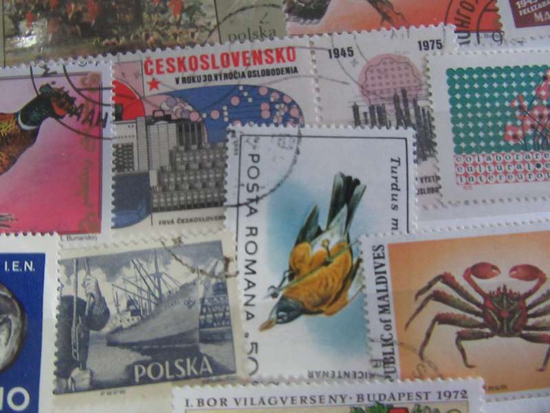 GOOD START FOR THE THEMATIC COLLECTOR - 40 WORLD STAMPS - AS PER SCAN -  - P8