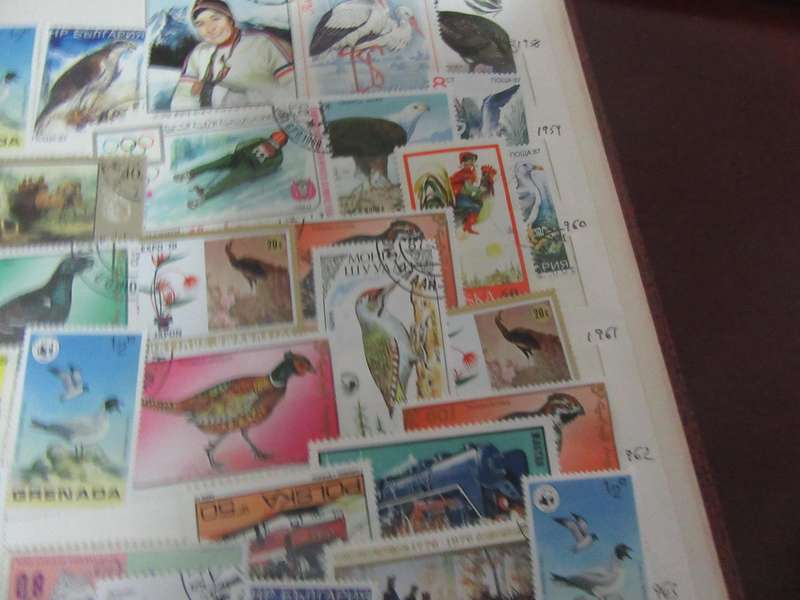 GOOD START FOR THE THEMATIC COLLECTOR -40 VARIOUS WORLD STAMPS - AS PER SCAN  - P7A