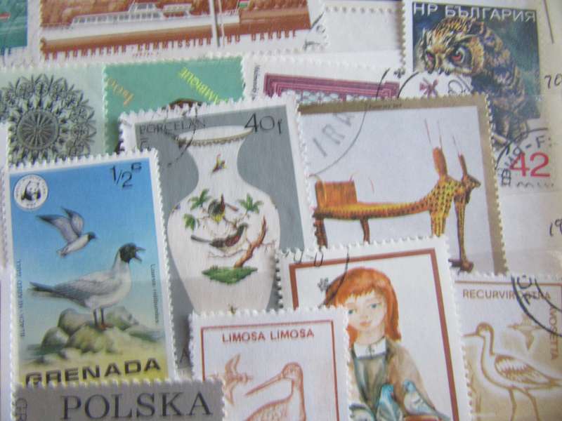 GOOD START FOR THE THEMATIC COLLECTOR -40WORLD STAMPS - AS PER SCAN - - P6