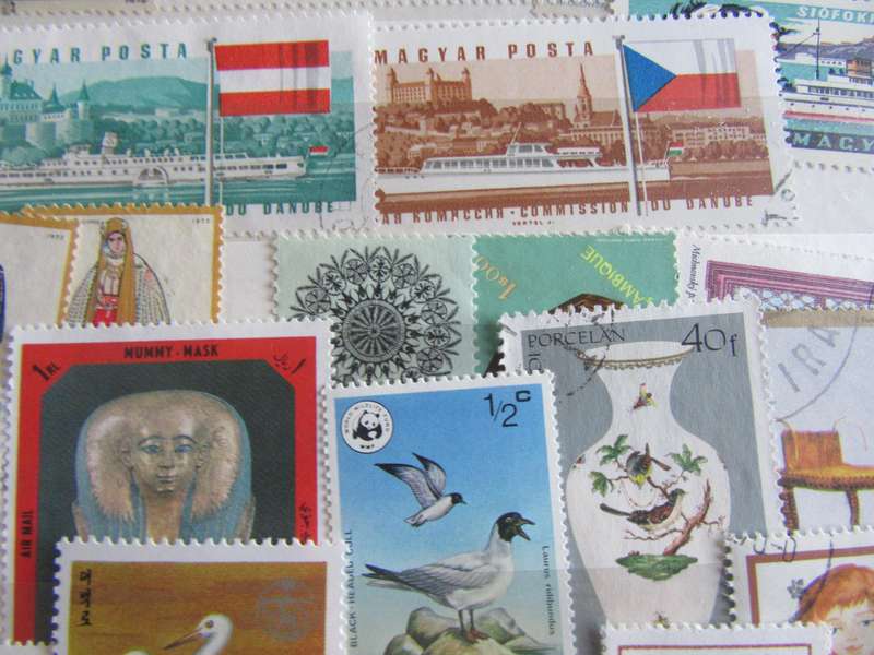 GOOD START FOR THE THEMATIC COLLECTOR -40WORLD STAMPS - AS PER SCAN - - P6