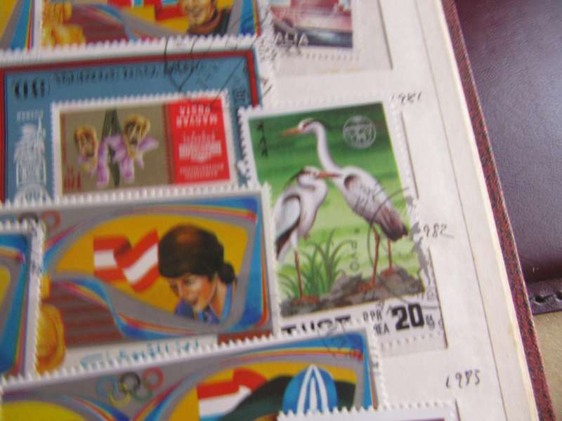 GOOD START HOR THE THEMATIC COLLECTOR - 40 WORLD STAMPS - AS PER SCAN- P11