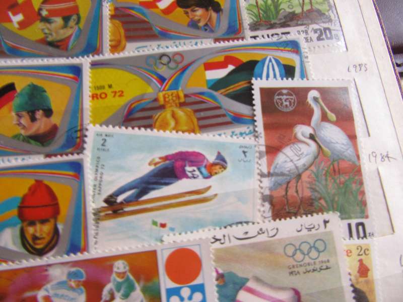 GOOD START HOR THE THEMATIC COLLECTOR - 40 WORLD STAMPS - AS PER SCAN- P11