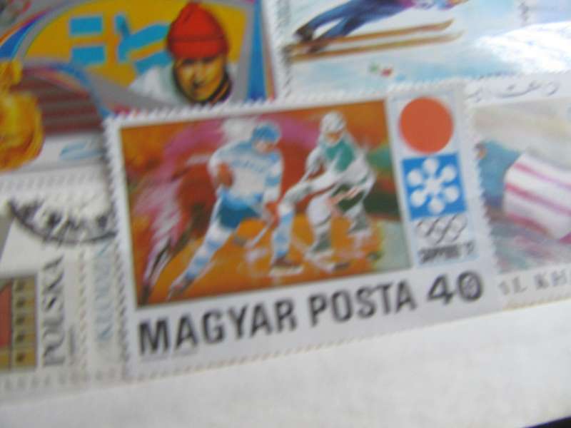 GOOD START HOR THE THEMATIC COLLECTOR - 40 WORLD STAMPS - AS PER SCAN- P11