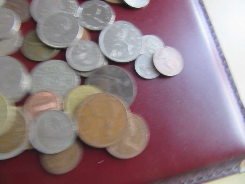 90 WORLD COINS INCL. RSA COINS - AS PER SCAN - BID PER COIN- LOT 1