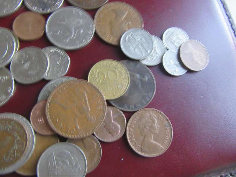 90 WORLD COINS INCL. RSA COINS - AS PER SCAN - BID PER COIN- LOT 1