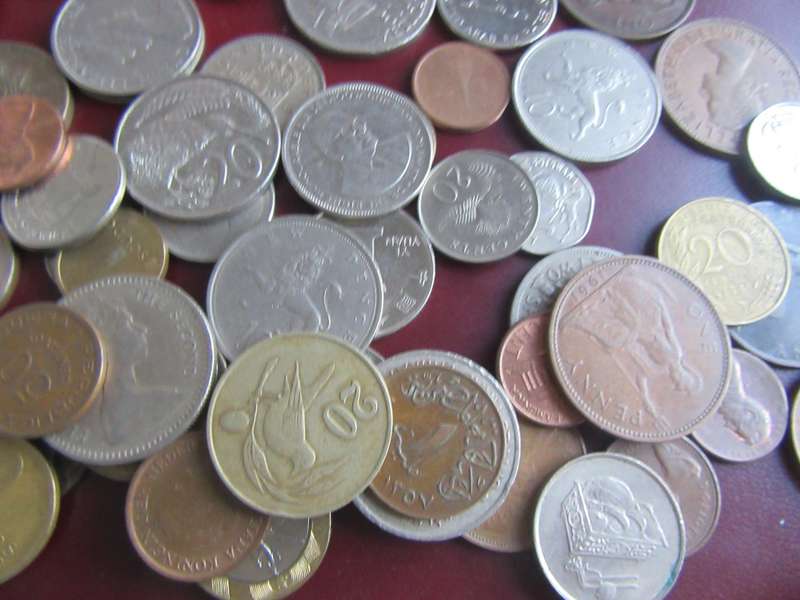 90 WORLD COINS INCL. RSA COINS - AS PER SCAN - BID PER COIN- LOT 1