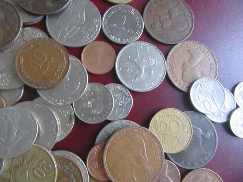 90 WORLD COINS INCL. RSA COINS - AS PER SCAN - BID PER COIN- LOT 1