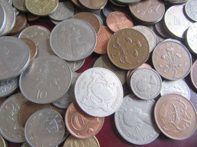 GOOD START FOR THE BEGINNER -500 WORLD COINS INCL.RSACOINS - AS PER SCAN - BID PER COIN - LOT12