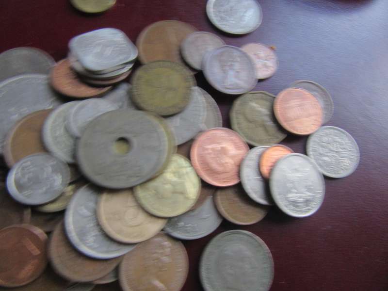 International Coin Lot - 3500g - Includes R - Bid per 250g - L14